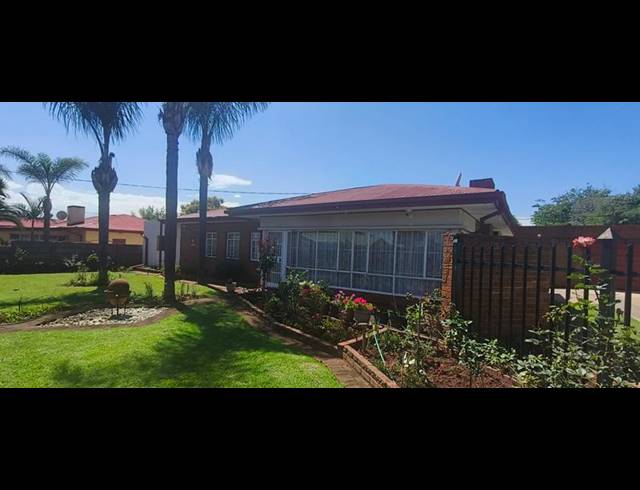 3 BEDROOM HOUSE FOR SALE IN WEST PARK